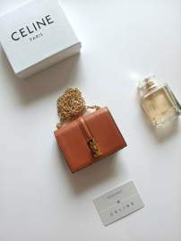 Picture of Celine Handbags _SKUfw225666673fw